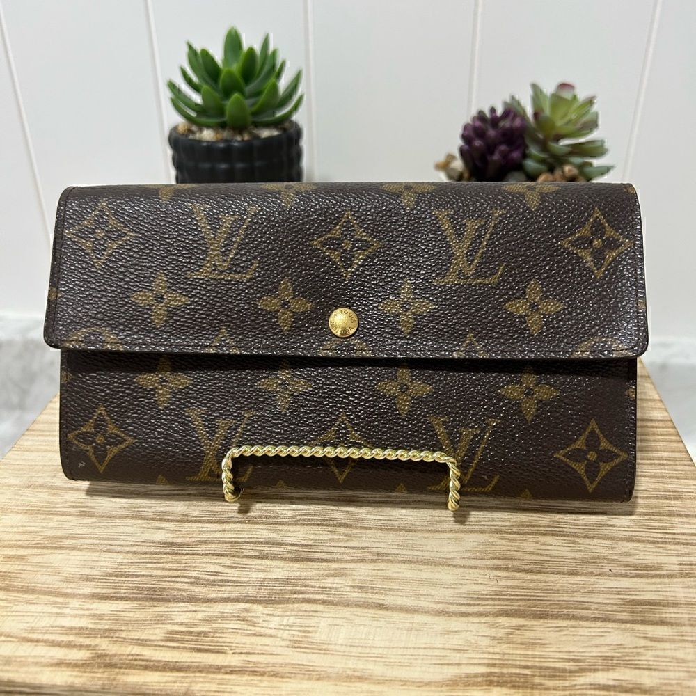đ»ââLouisâ
VuittonâMonogramâWalletâ&âMinibag - Picture 5 of 16